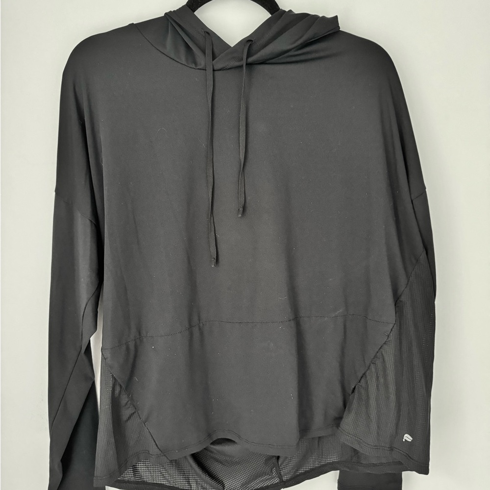 Fabletics long sleeve workout top, size medium